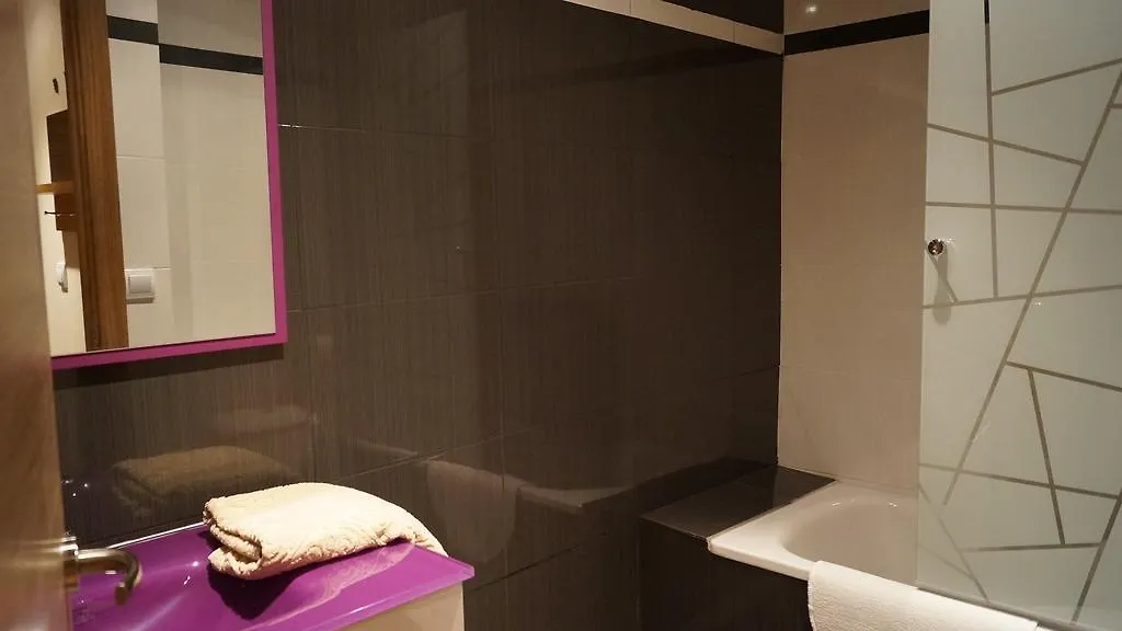 ** Guest house Good-Home Paseo De Gracia Barcelona Spain